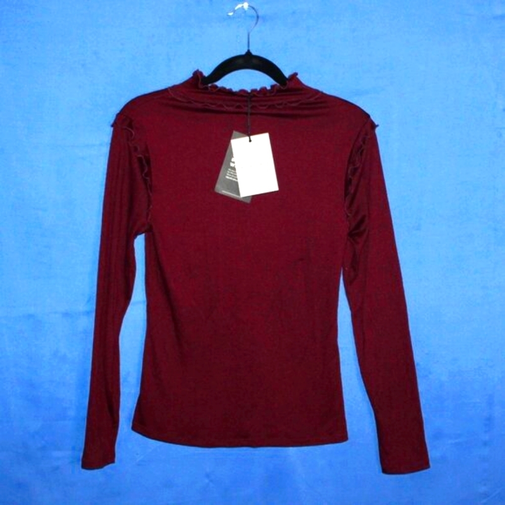 Who What Wear Maroon Ruffle Trim Long Sleeve Top S